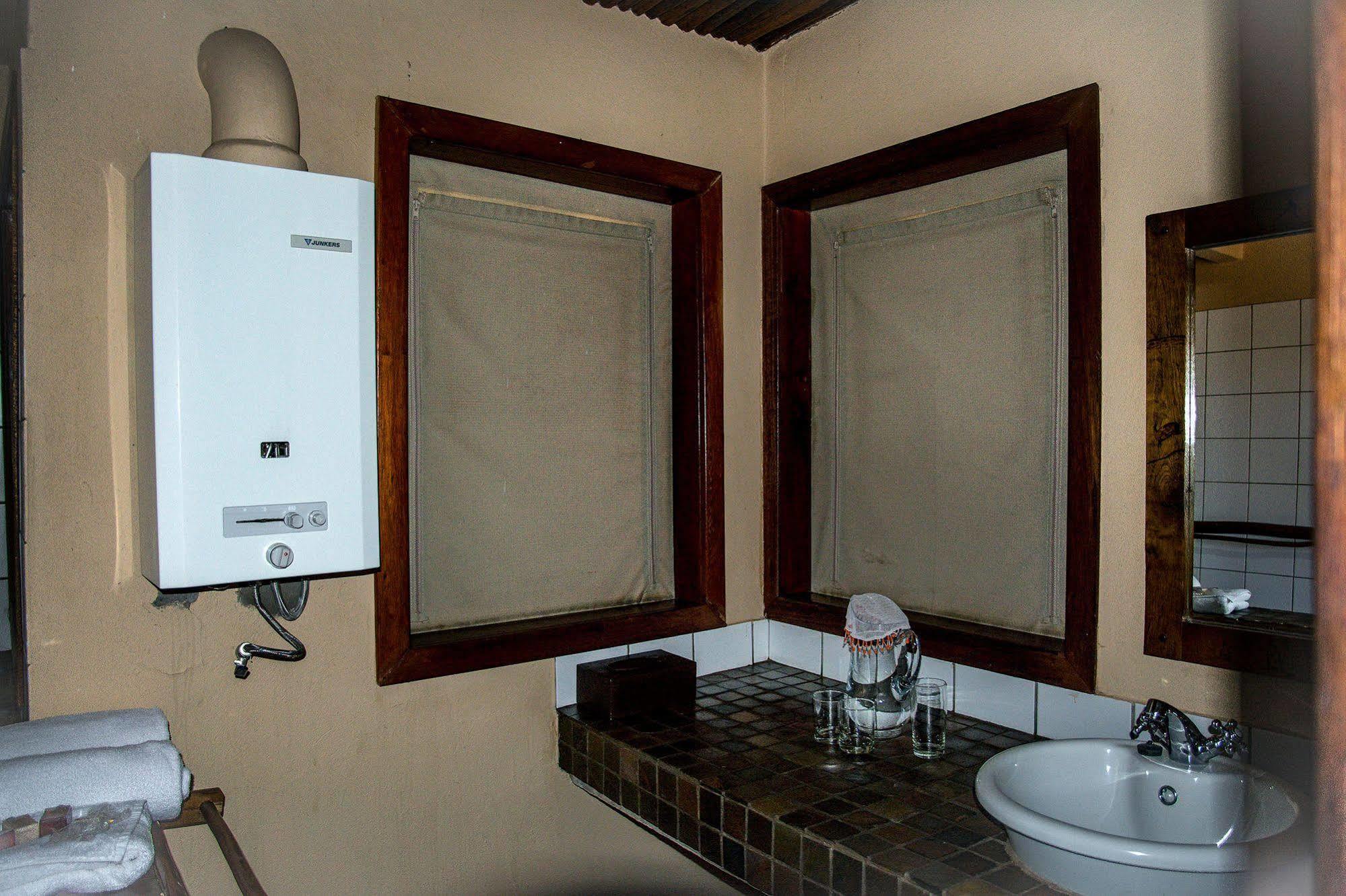ซอส ลอดจ์ Villa Twee Rivieren ภายนอก รูปภาพ
